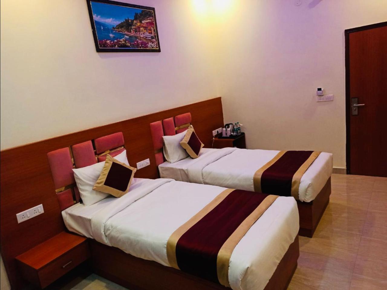 Kusum House Bed & Breakfast Greater Noida Dış mekan fotoğraf